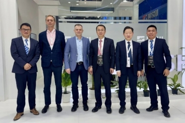 共聚JEC World，2025 我們?cè)谝黄穑?></a></div>
					<h2><a href=